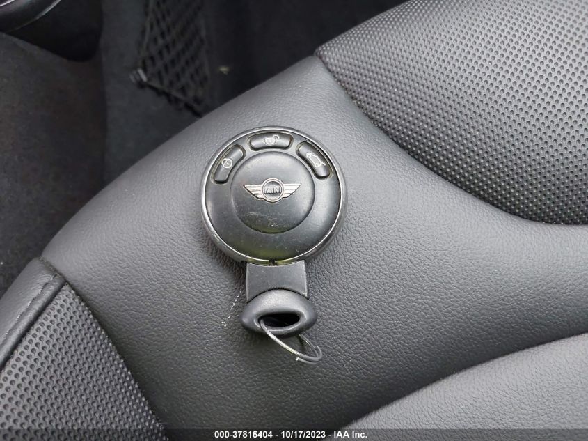 2013 MINI COOPER CONVERTIBLE S WMWZP3C59DT705960