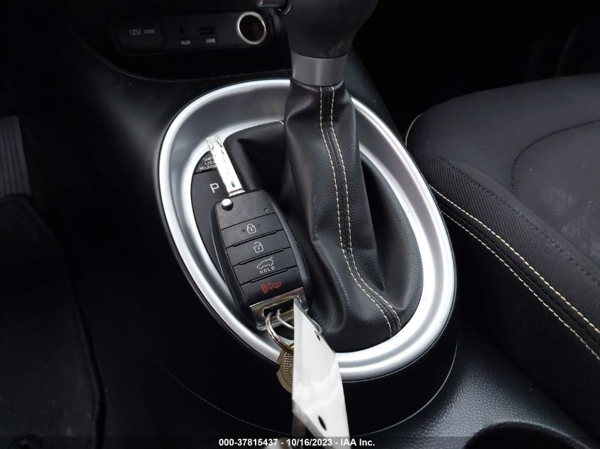 2015 KIA SOUL + - KNDJP3A54F7140922