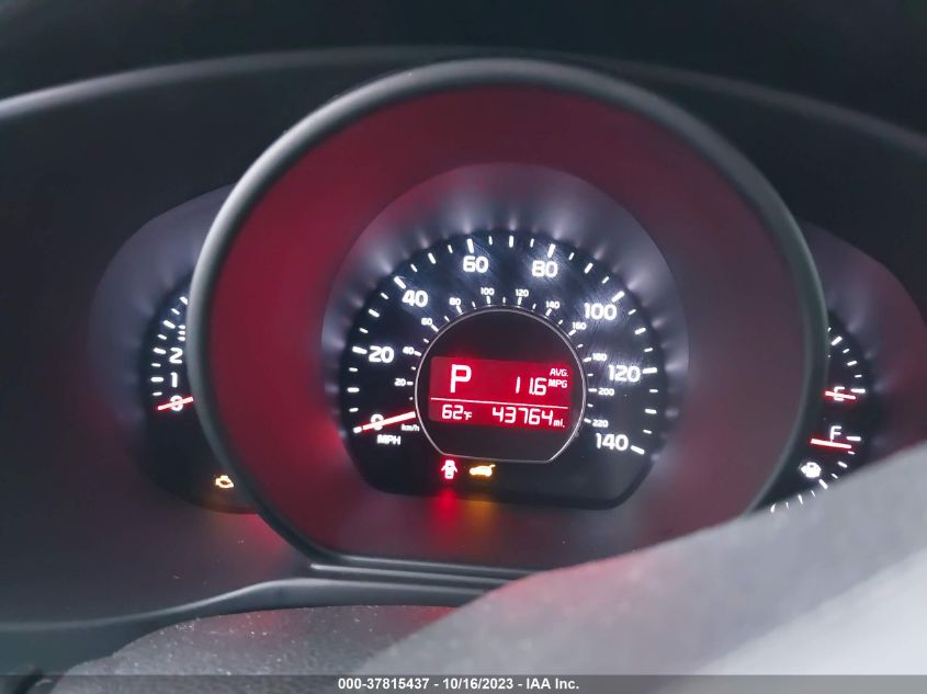 2015 KIA SOUL + - KNDJP3A54F7140922