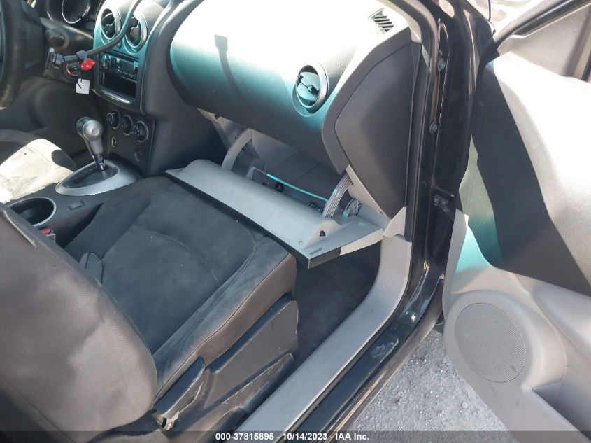2013 NISSAN ROGUE S - JN8AS5MT4DW551927