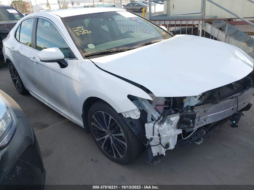 2018 TOYOTA CAMRY L/LE/XLE/SE/XSE - 4T1B11HK3JU649346