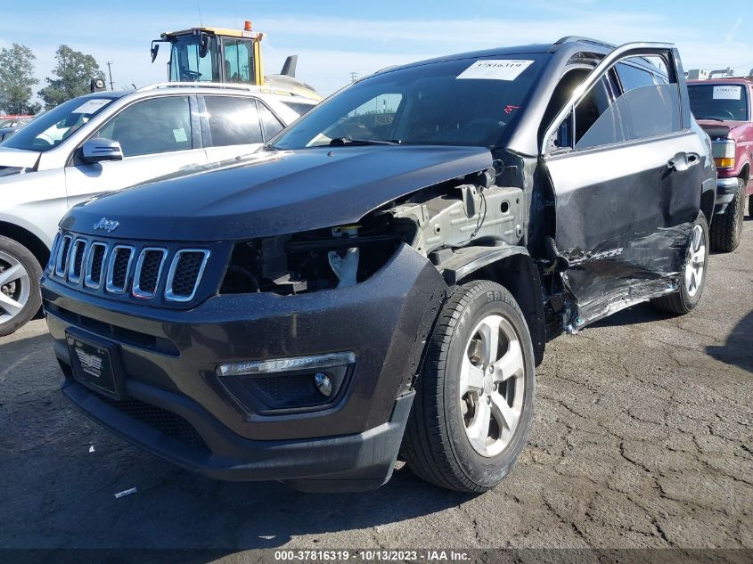 VIN 3C4NJDBB9KT786881 2019 JEEP COMPASS LATITUDE
