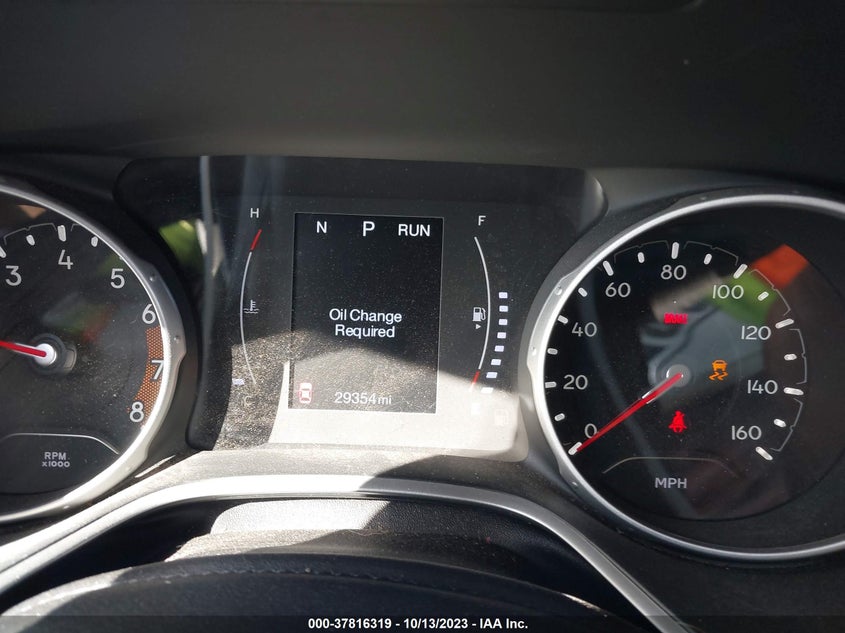 VIN 3C4NJDBB9KT786881 2019 JEEP COMPASS LATITUDE