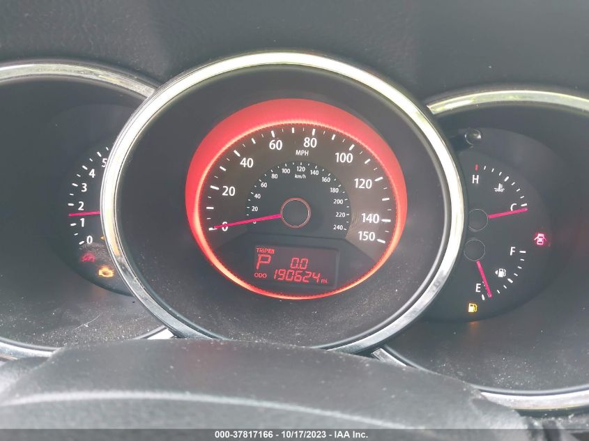 2013 KIA SORENTO SX - 5XYKWDA25DG355227