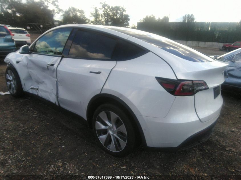 5YJYGDEE1MF154007 Tesla Model Y LONG RANGE 3