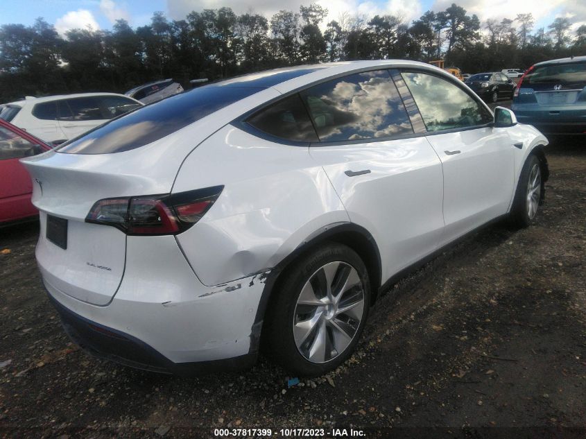 5YJYGDEE1MF154007 Tesla Model Y LONG RANGE 4