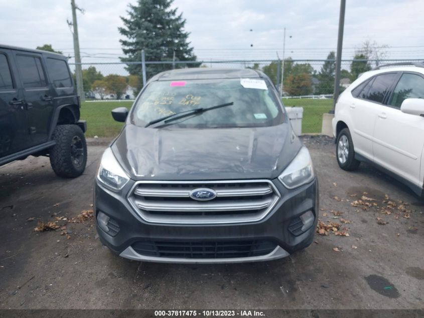 2017 FORD ESCAPE SE - 1FMCU0GD5HUC63806