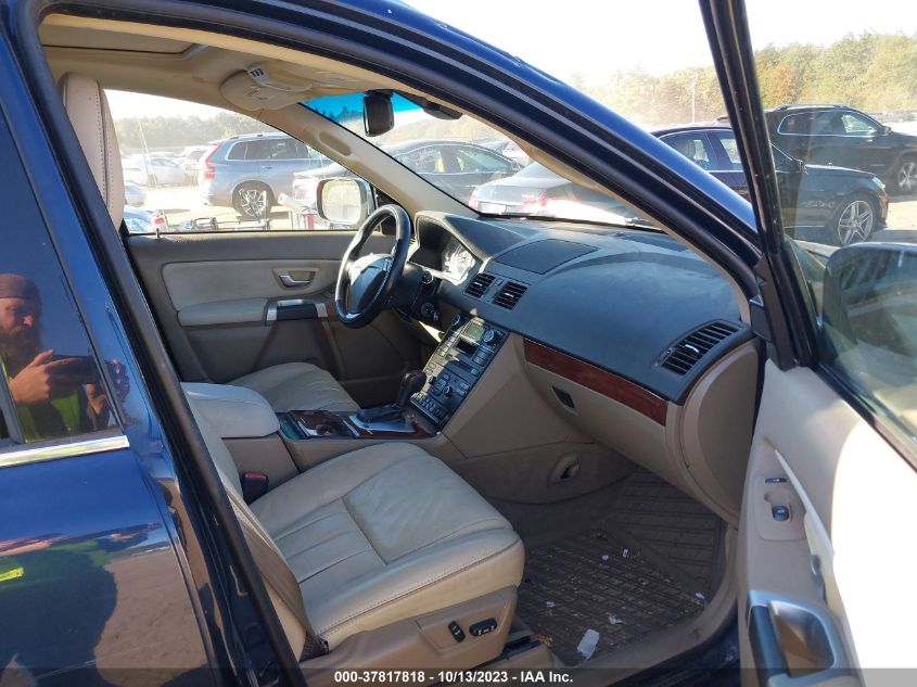 2013 VOLVO XC90 - YV4952CZ1D1654064