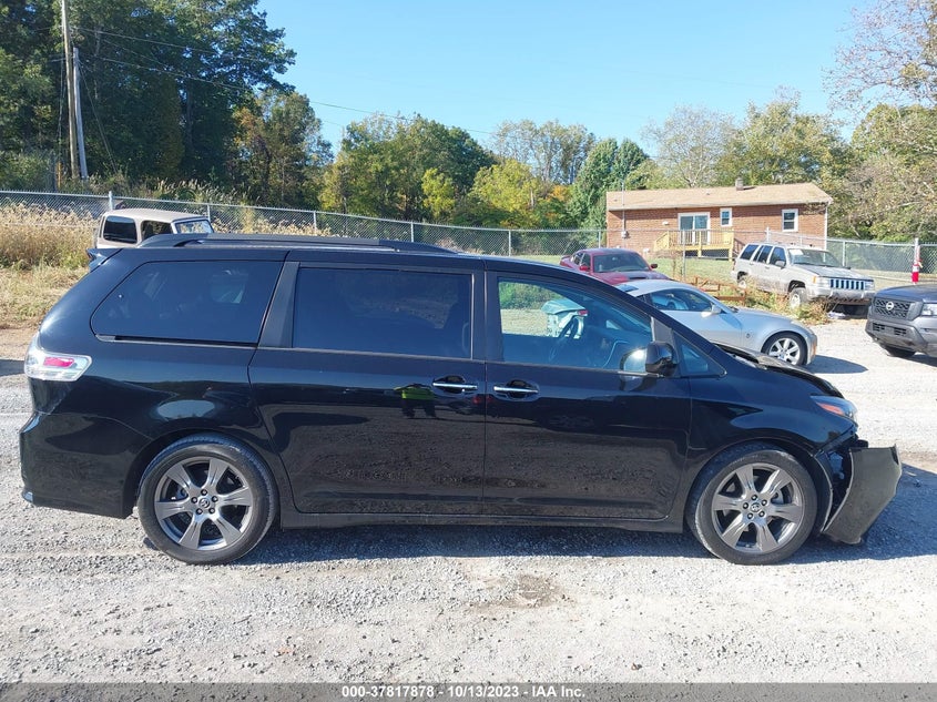VIN 5TDXZ3DC8JS942645 2018 TOYOTA SIENNA SE/SE PREMIUM
