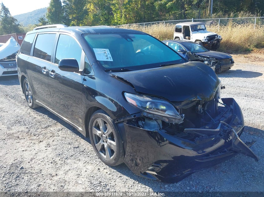 VIN 5TDXZ3DC8JS942645 2018 TOYOTA SIENNA SE/SE PREMIUM