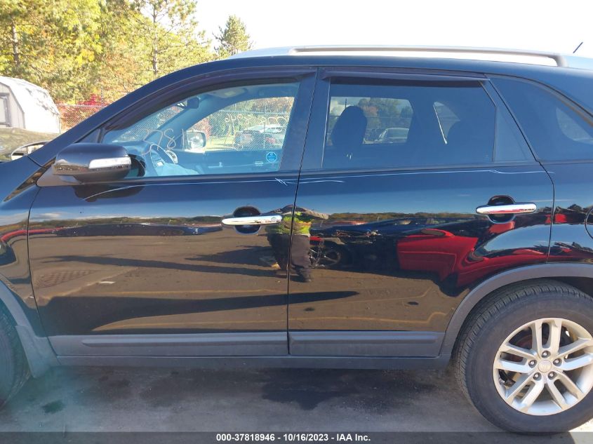 2015 KIA SORENTO LX - 5XYKT3A63FG580769