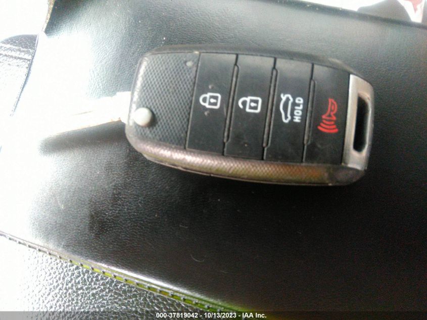 2015 KIA OPTIMA LX - KNAGM4A70F5555254