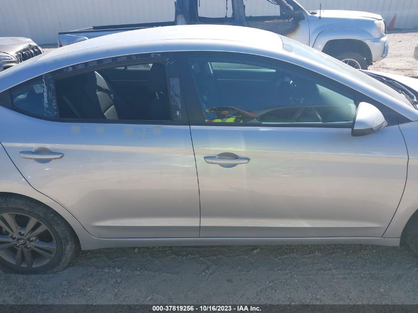 2018 HYUNDAI ELANTRA SEL - 5NPD84LF5JH353985