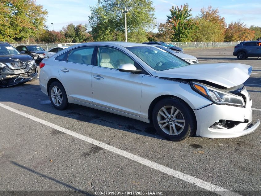 2015 HYUNDAI SONATA SE - 5NPE24AF4FH062121