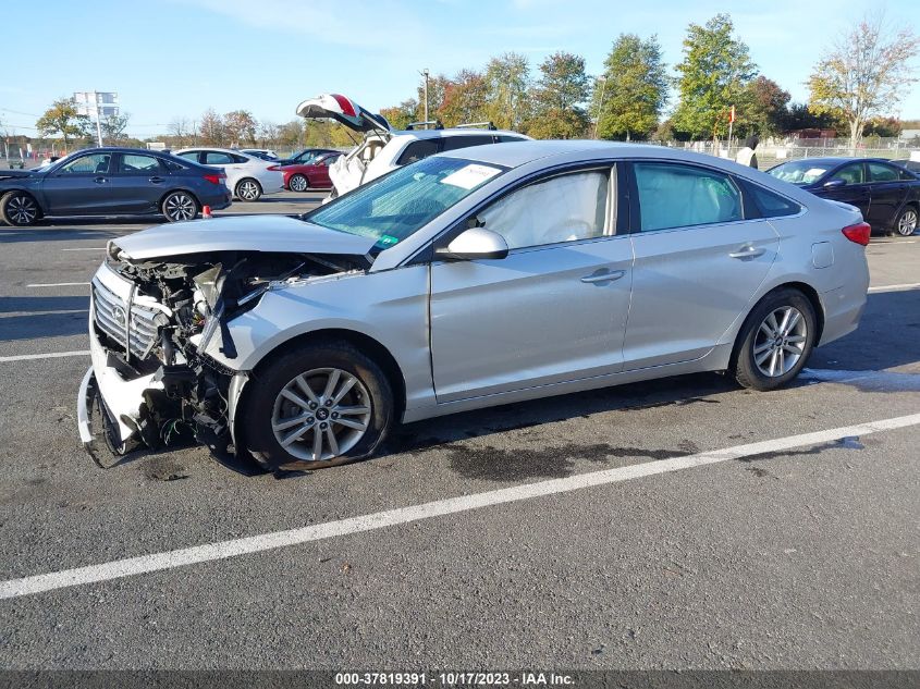 2015 HYUNDAI SONATA SE - 5NPE24AF4FH062121