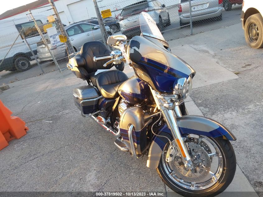 1HD1TEF11HB955543 HARLEY-DAVIDSON FLHTKSE CVO LIMITED 2017