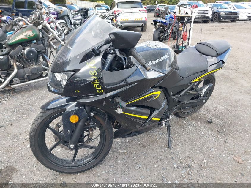 2012 KAWASAKI EX250 J JKAEXMJ12CDAB7596