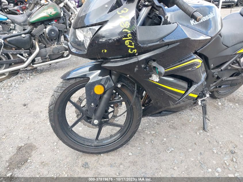 2012 KAWASAKI EX250 J JKAEXMJ12CDAB7596