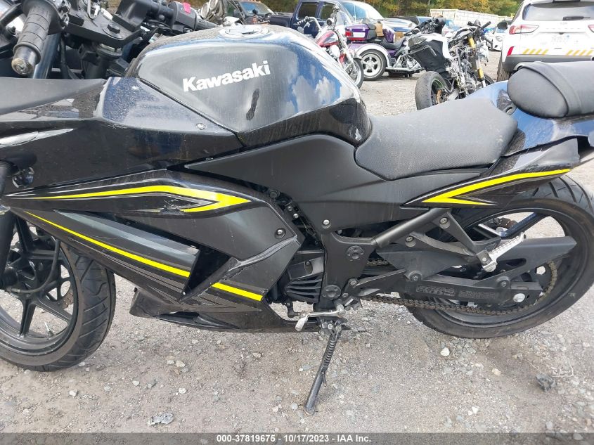 2012 KAWASAKI EX250 J JKAEXMJ12CDAB7596