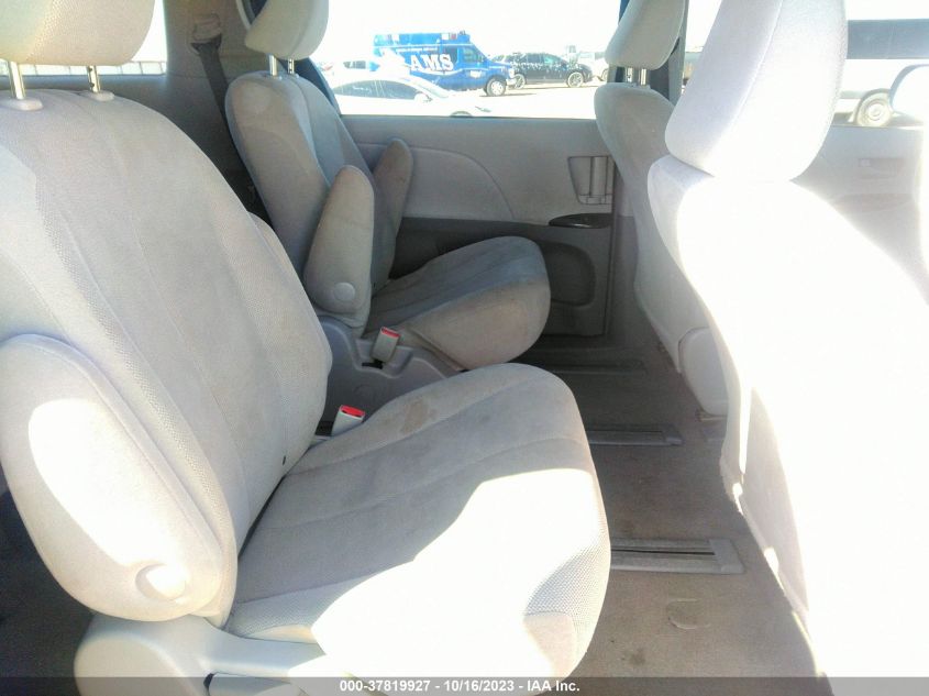 5TDKA3DC6CS016524 2012 TOYOTA SIENNA, photo no. 8