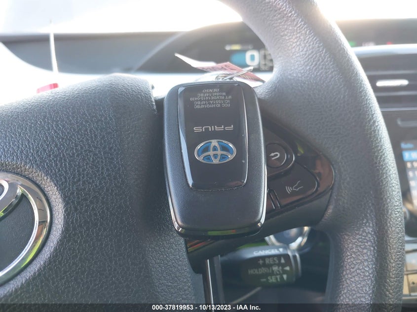 VIN JTDL9RFU4K3002014 2019 TOYOTA PRIUS LE/XLE