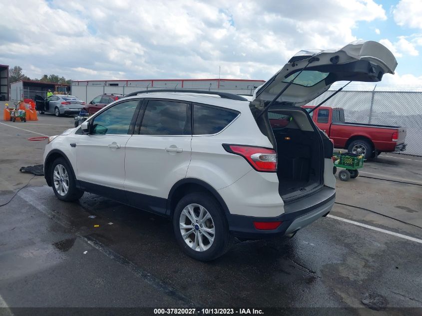 2017 FORD ESCAPE SE - 1FMCU9GD9HUD07617