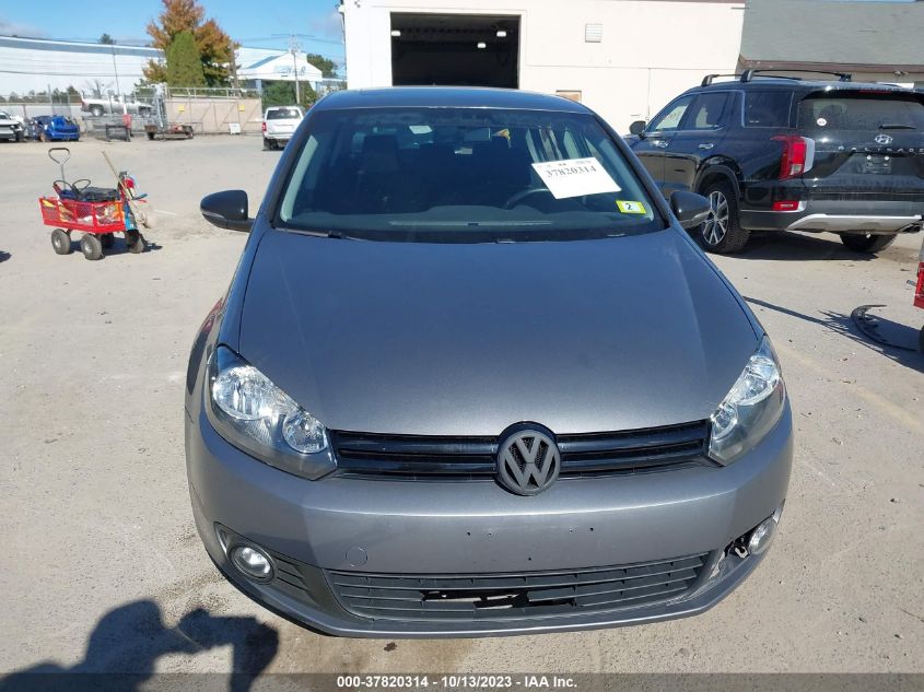 2013 VOLKSWAGEN GOLF TDI W/SUNROOF & NAV - WVWDM7AJ0DW133883