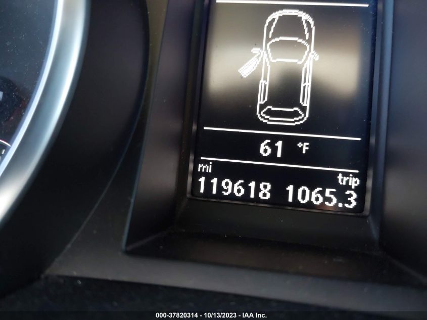 2013 VOLKSWAGEN GOLF TDI W/SUNROOF & NAV - WVWDM7AJ0DW133883