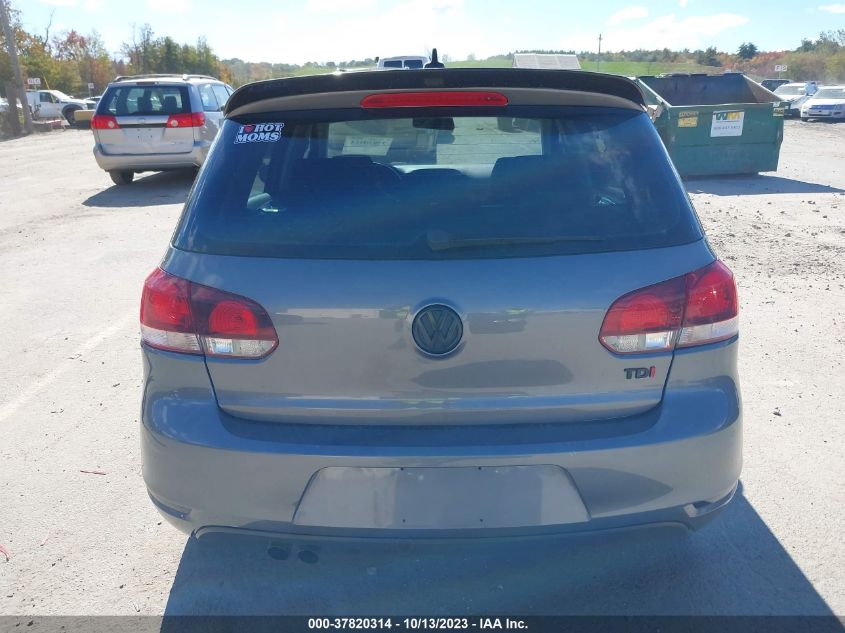 2013 VOLKSWAGEN GOLF TDI W/SUNROOF & NAV - WVWDM7AJ0DW133883