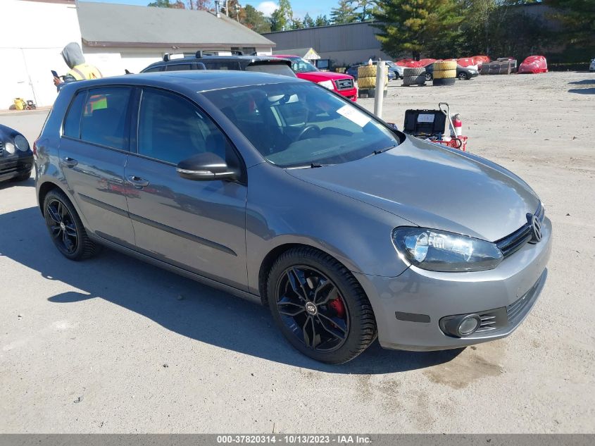 2013 VOLKSWAGEN GOLF TDI W/SUNROOF & NAV - WVWDM7AJ0DW133883
