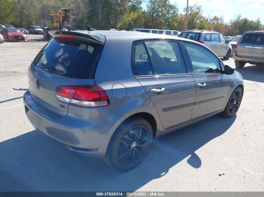2013 VOLKSWAGEN GOLF TDI W/SUNROOF & NAV - WVWDM7AJ0DW133883