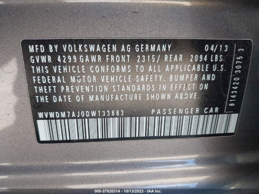 2013 VOLKSWAGEN GOLF TDI W/SUNROOF & NAV - WVWDM7AJ0DW133883