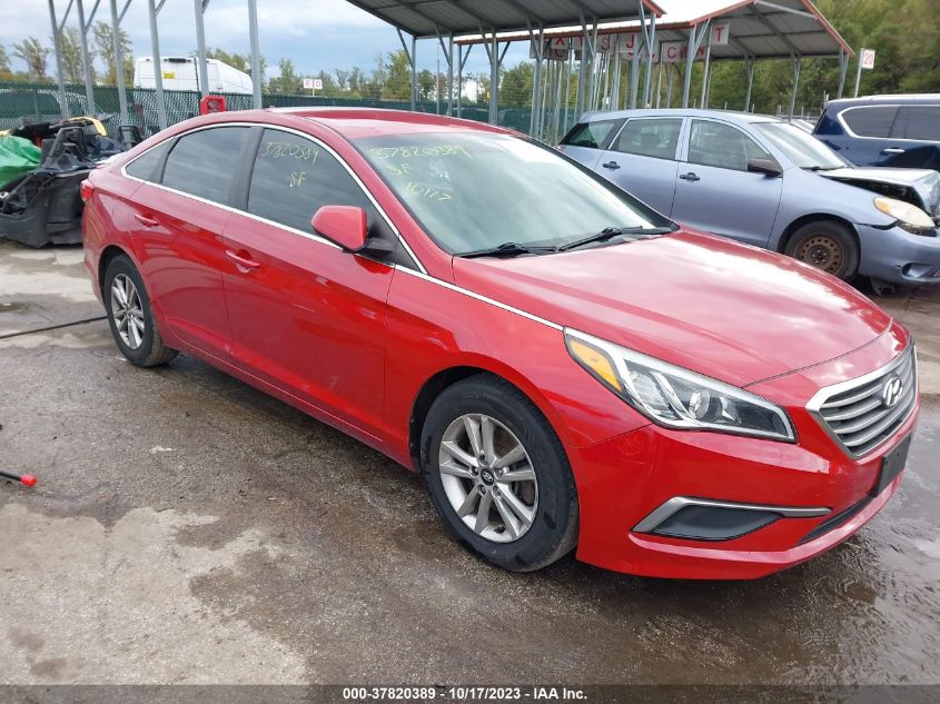 2017 HYUNDAI SONATA SE - 5NPE24AF0HH512477