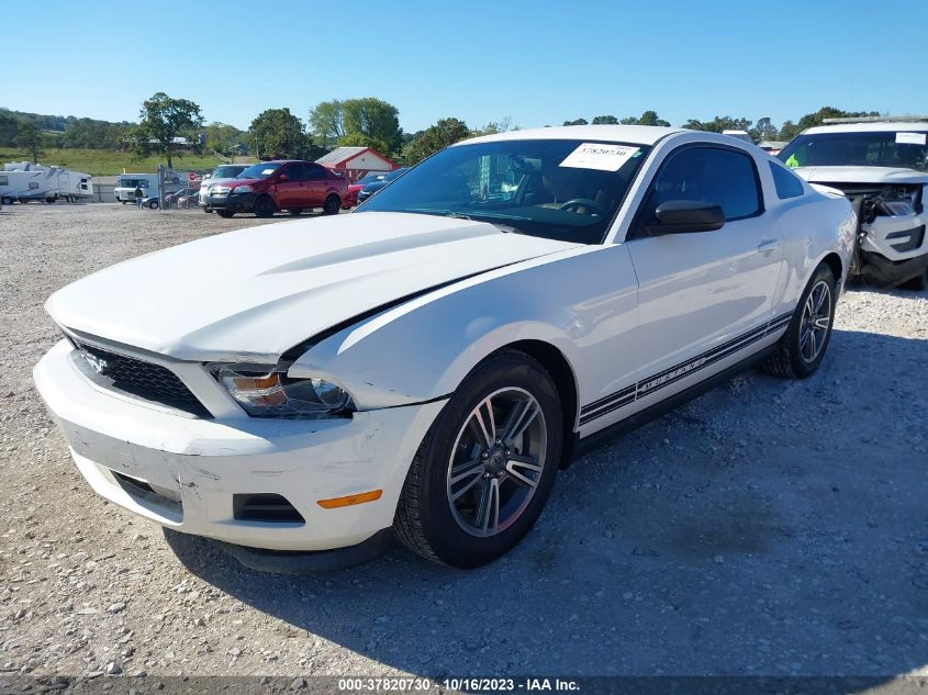 1ZVBP8AM6C5208196 2012 FORD MUSTANG, photo no. 2