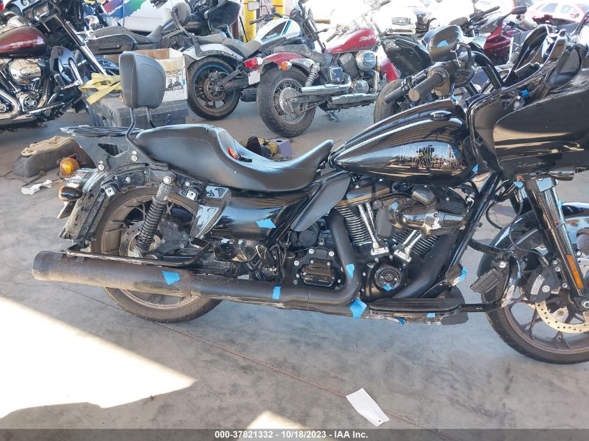 2022 HARLEY-DAVIDSON FLTRXST 1HD1ACL15NB616861
