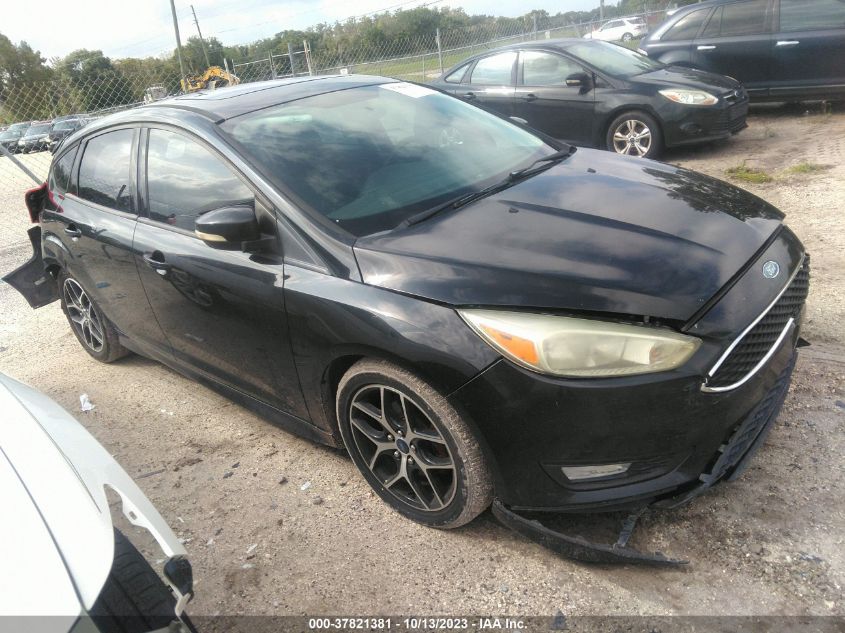 2015 FORD FOCUS SE - 1FADP3K25FL267872