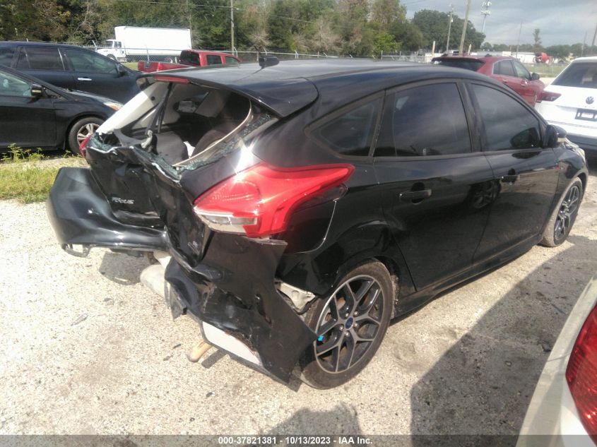 2015 FORD FOCUS SE - 1FADP3K25FL267872