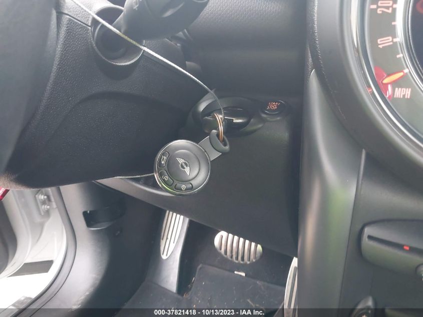 2015 MINI COUNTRYMAN COOPER S WMWZC3C55FWT03897