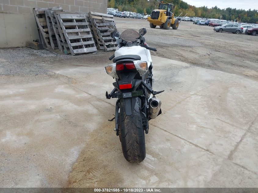 2021 SUZUKI GSX-R750 JS1GR7MA3M7100603