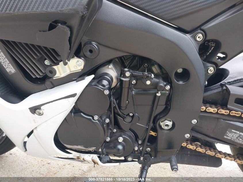 2021 SUZUKI GSX-R750 JS1GR7MA3M7100603