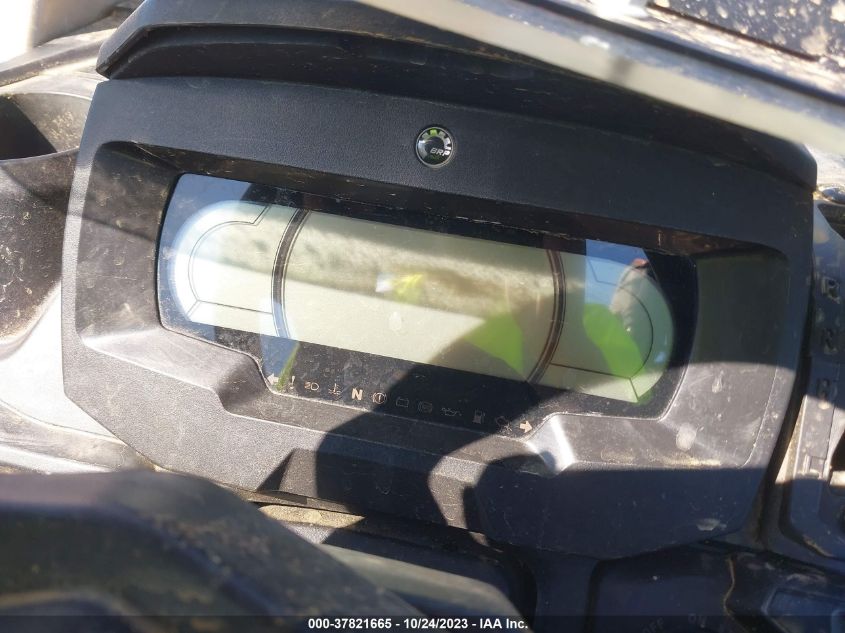 2023 CAN-AM DEFENDER X MR HD10 - 3JBUWAX49PK000132