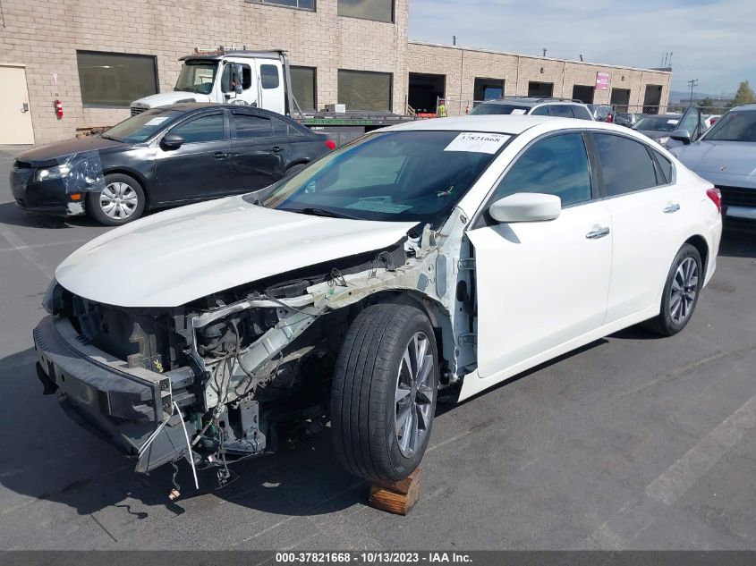 VIN 1N4AL3AP8HC152553 2017 NISSAN ALTIMA 2.5 SV