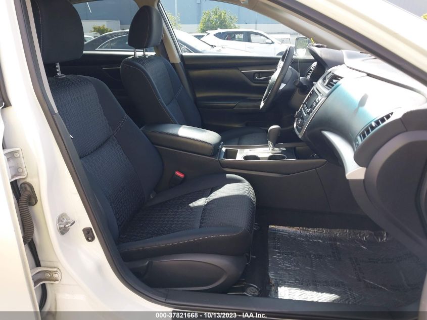 VIN 1N4AL3AP8HC152553 2017 NISSAN ALTIMA 2.5 SV