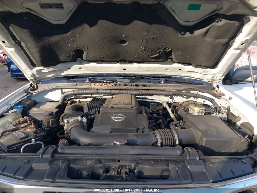 2015 NISSAN FRONTIER SV/PRO-4X - 1N6AD0CW6FN743103