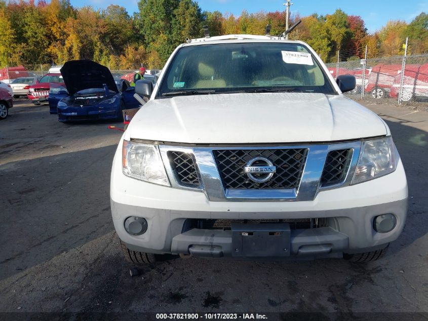 2015 NISSAN FRONTIER SV/PRO-4X - 1N6AD0CW6FN743103