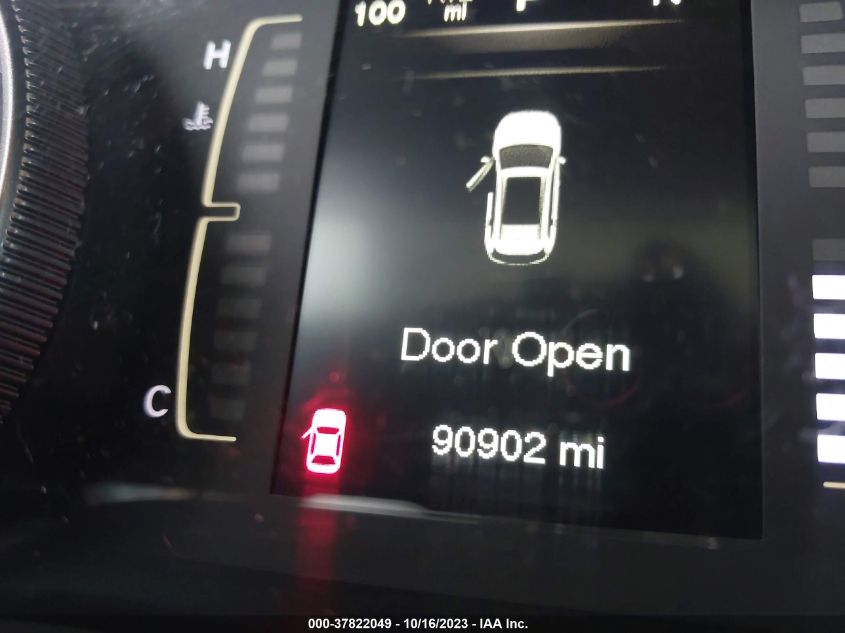 2015 JEEP CHEROKEE LATITUDE - 1C4PJMCS1FW527809