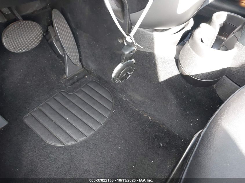 2015 MINI COUNTRYMAN COOPER WMWZB3C58FWR44030