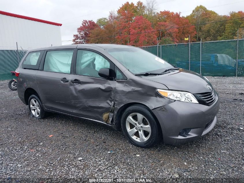 5TDZZ3DC2HS818180 2017 TOYOTA SIENNA, photo no. 1