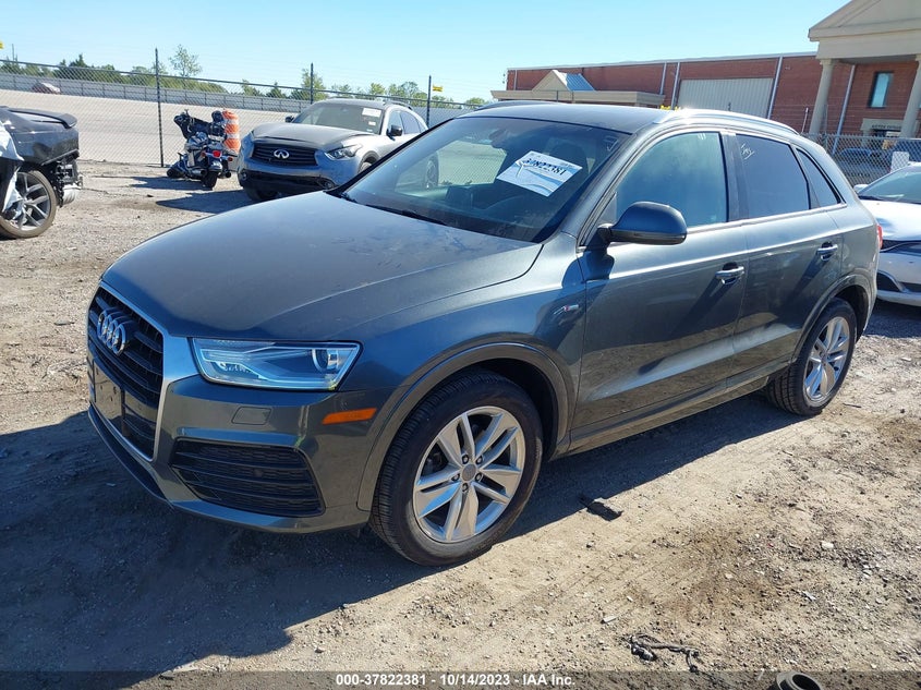 VIN WA1BCCFS3JR008367 2018 AUDI Q3 PREMIUM