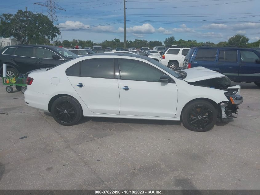 2018 VOLKSWAGEN JETTA SPORT - 3VWD17AJ3JM247636